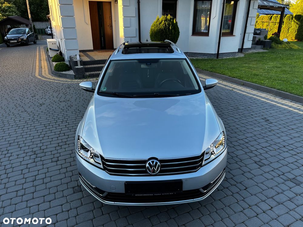 Volkswagen Passat 2.0 TDI 4Motion BlueMotion Technol Highline - 11
