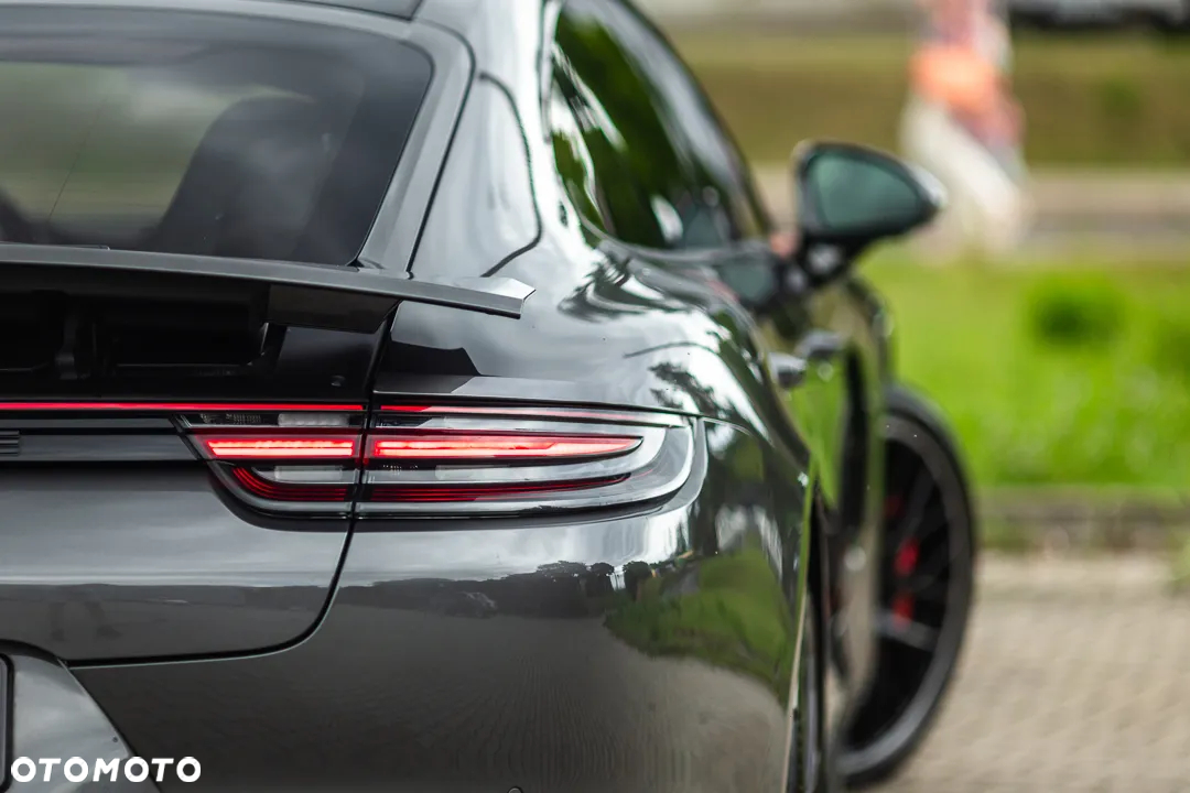 Porsche Panamera Turbo - 15