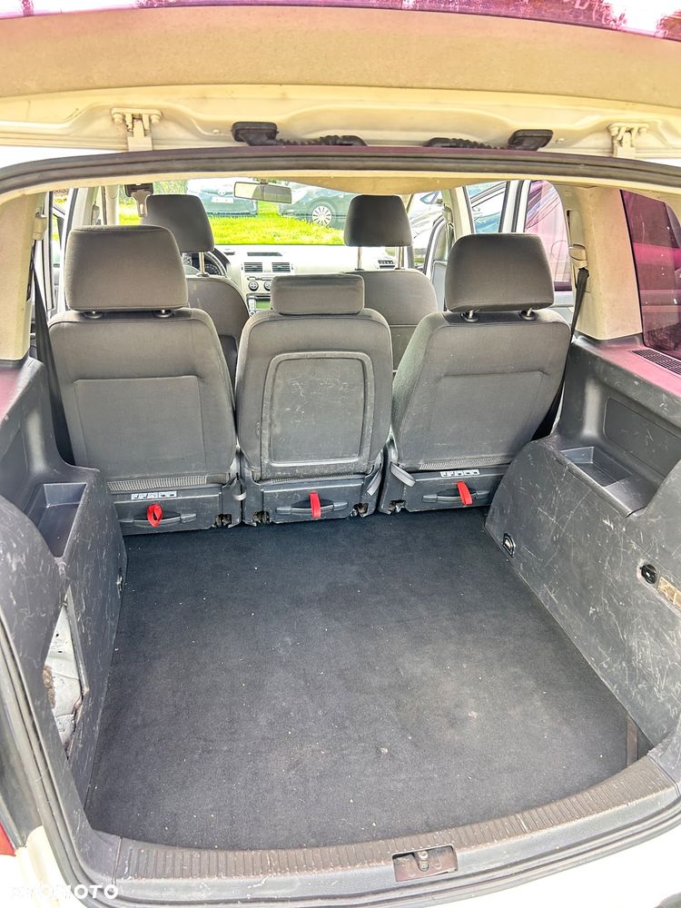 Volkswagen Touran 1.9 TDI Welcome - 10