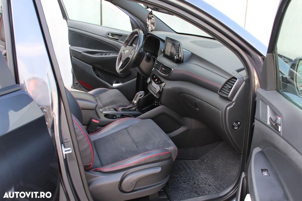 Hyundai Tucson 1.6 T-GDi 4WD 7DCT Luxury+ - 10
