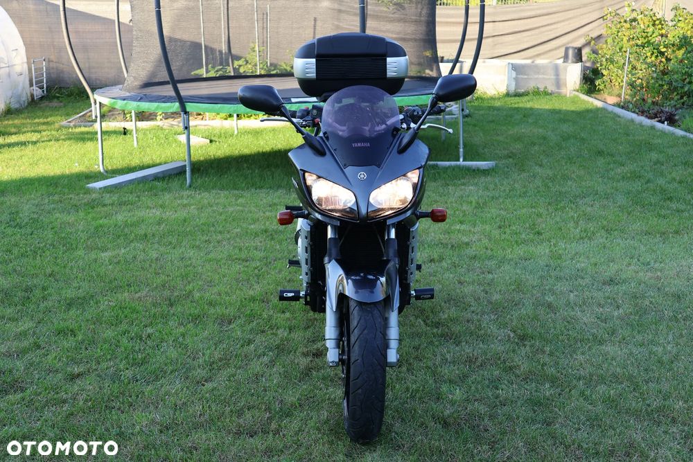 Yamaha FZS - 5