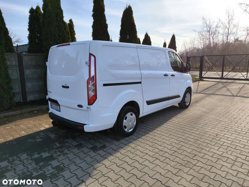 Ford TRANSIT CUSTOM - 10