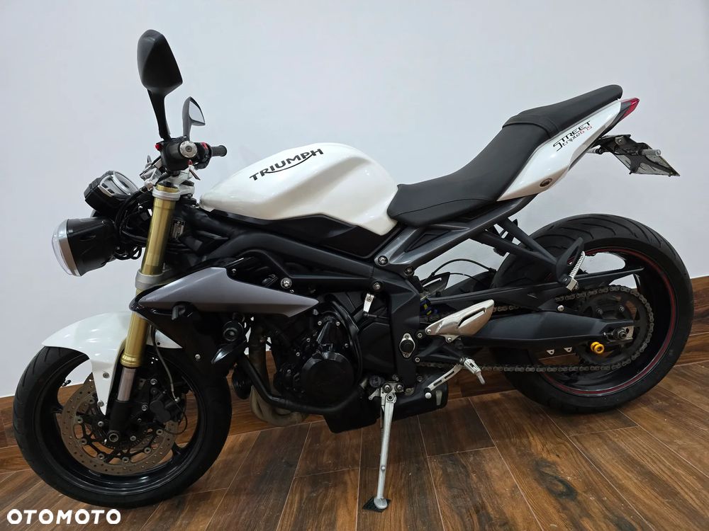 Triumph Street Triple - 5