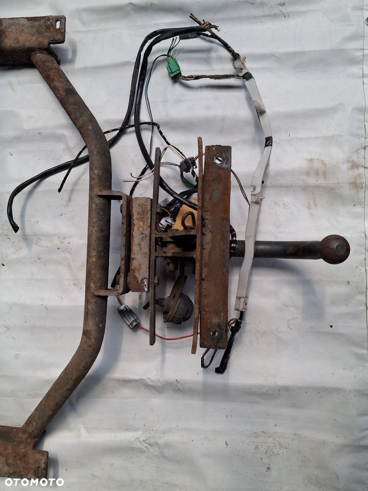 Volvo v50 2007 ZESTAW HAK HOLOWNICZY BELKA + KULA - 3