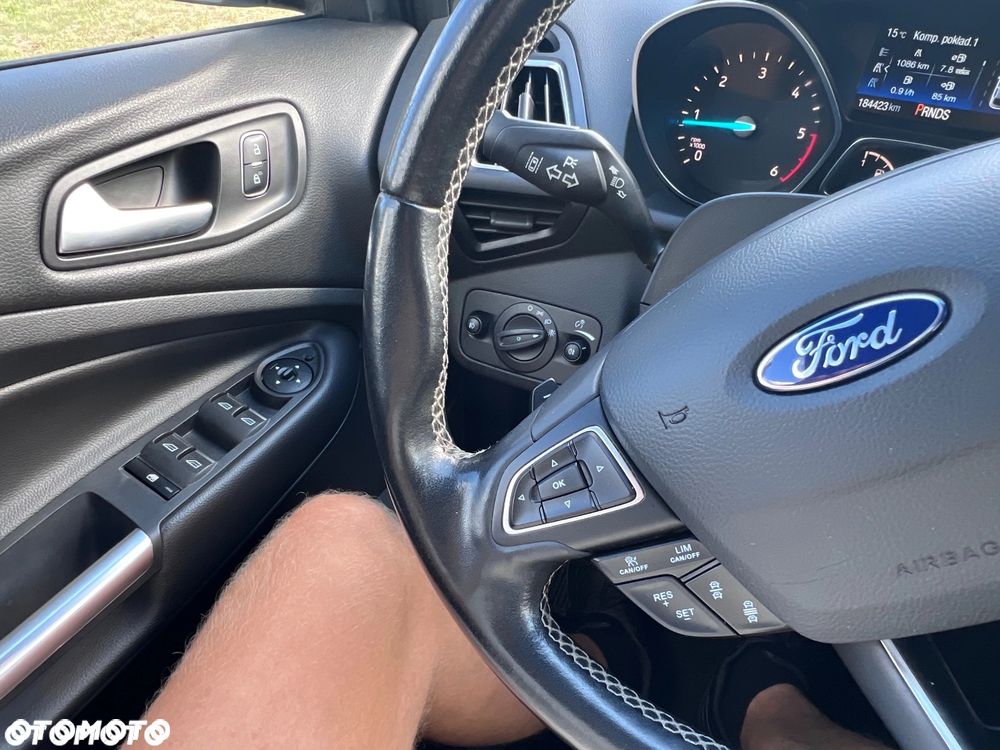 Ford Kuga 2.0 TDCi AWD ST-Line - 25