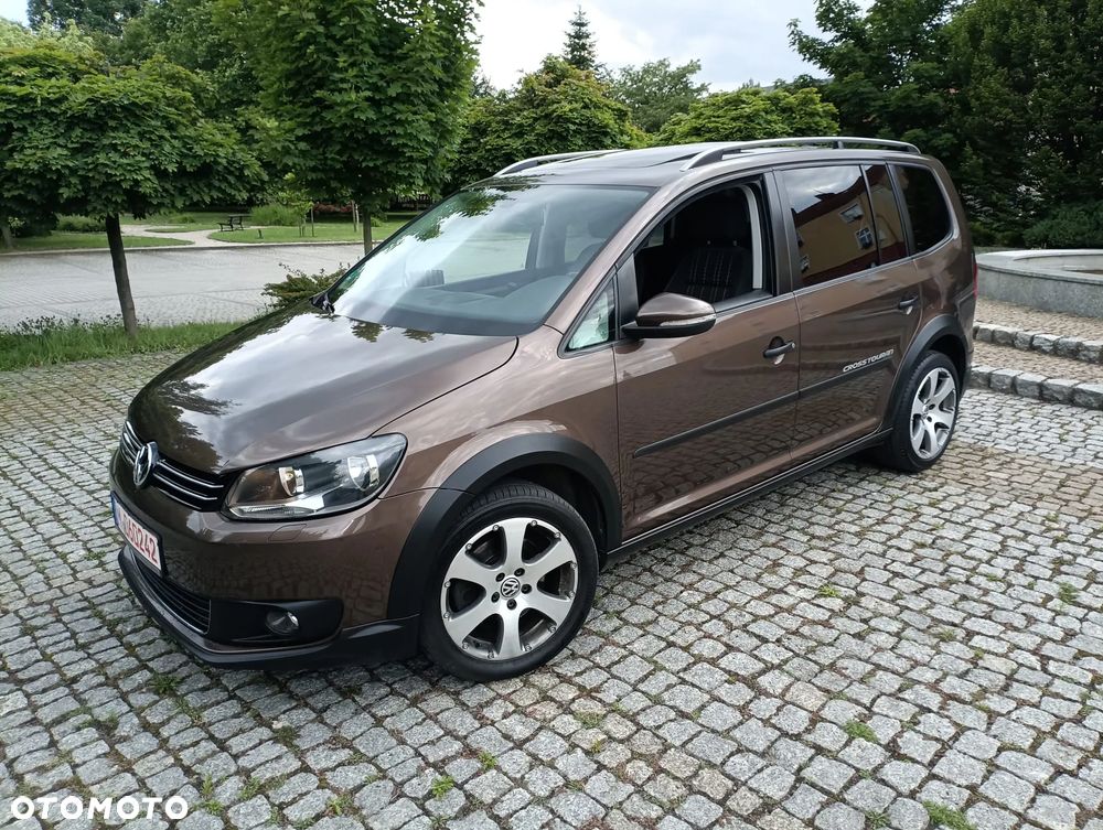 Volkswagen Touran 2.0 TDI DPF Cross - 16