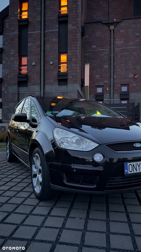 Ford S-Max - 15