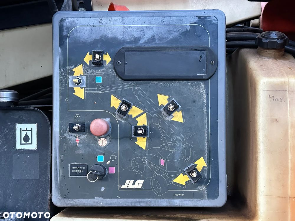 JLG 660SJ - 10