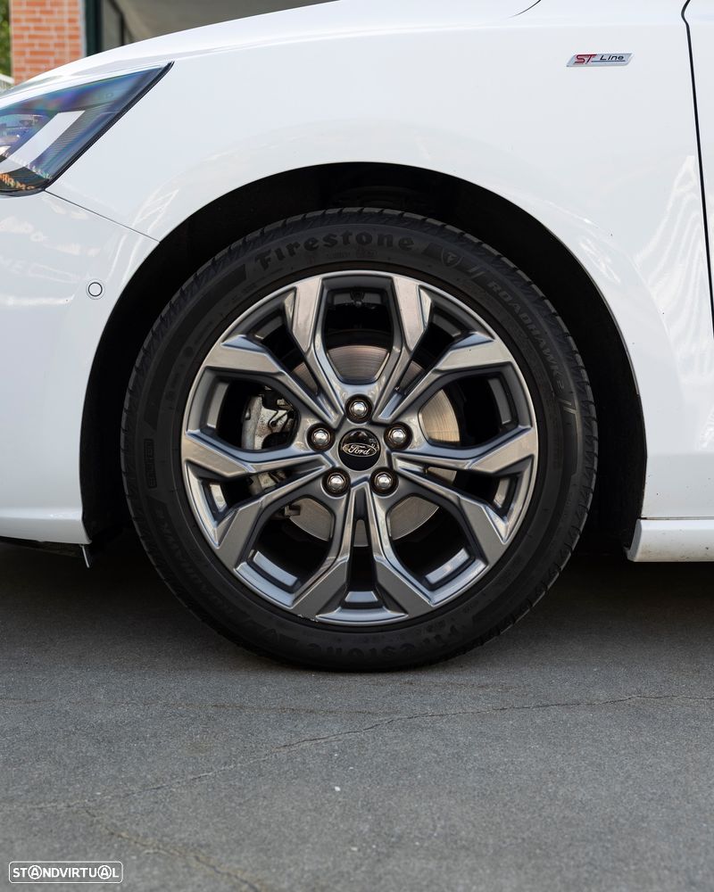 Ford Focus 1.0 EcoBoost MHEV ST-Line X - 25