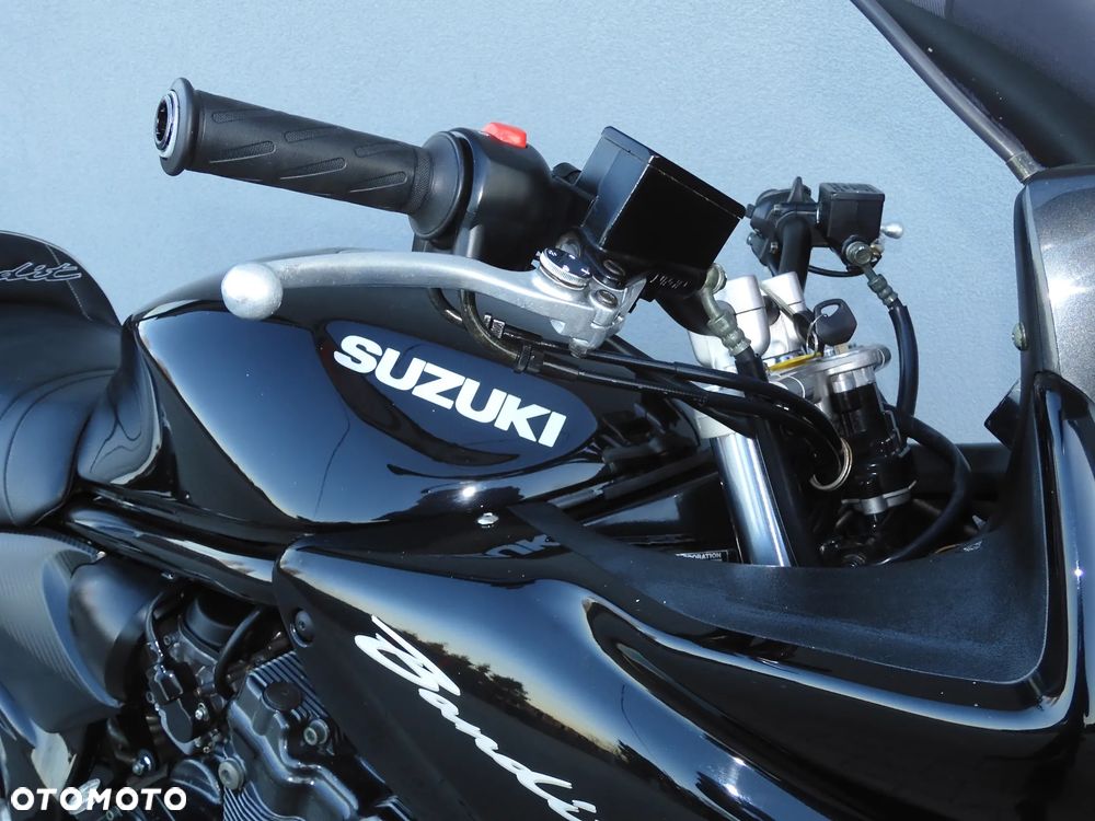 Suzuki Bandit - 22