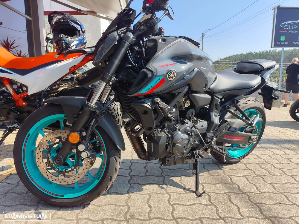 Yamaha MT-07 - 2