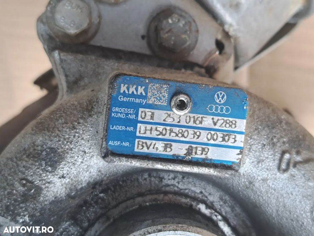 Turbina turbo turbosuflanta cu galerie evacuare Originala VW Passat B6, Golf 6, Scirocco, Tiguan 5n, EOS, Golf 5, 6, Jetta 3, Yeti 5L - 5