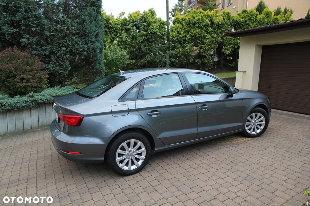 Audi A3 1.6 TDI clean diesel Attraction S tronic - 3