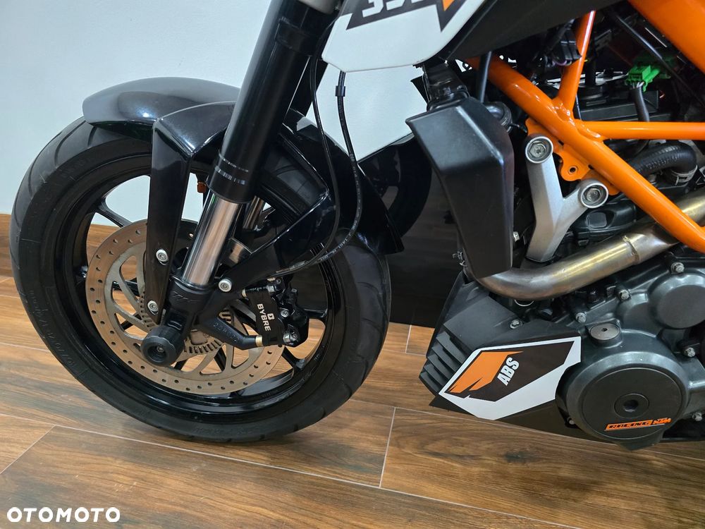 KTM Duke - 13