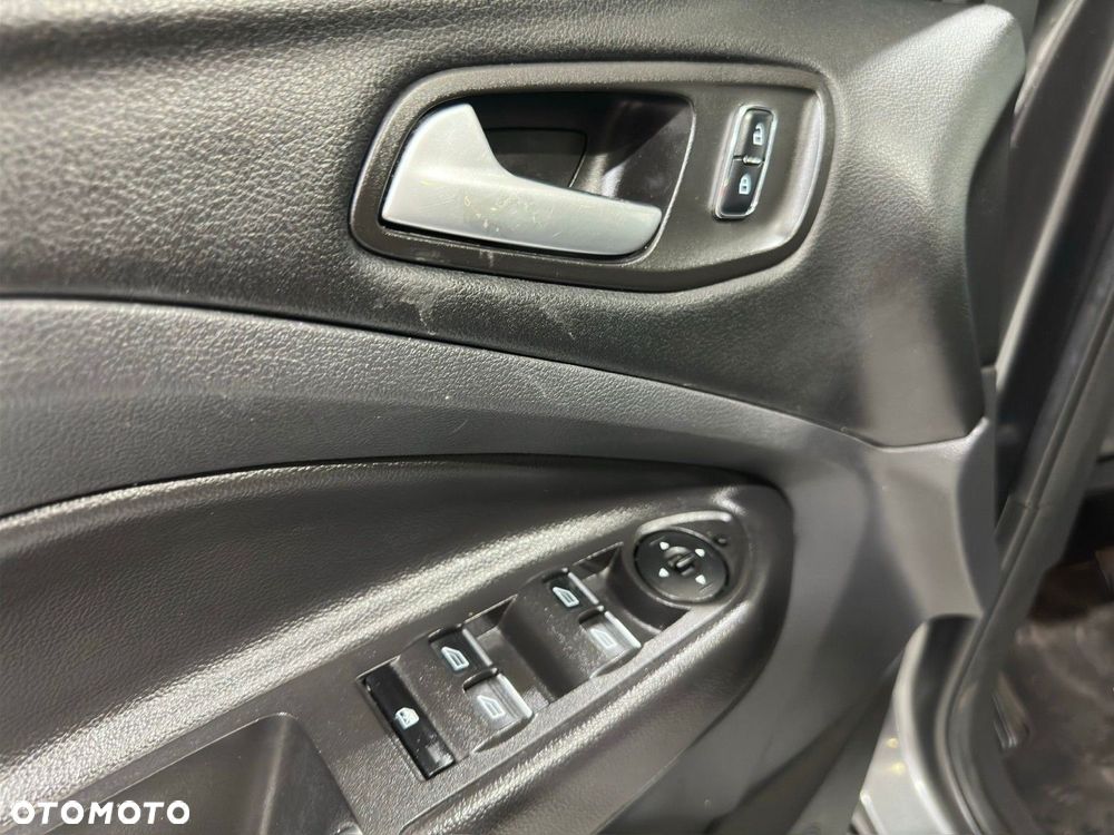 Ford Kuga - 21