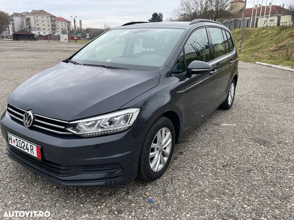 Volkswagen Touran - 3