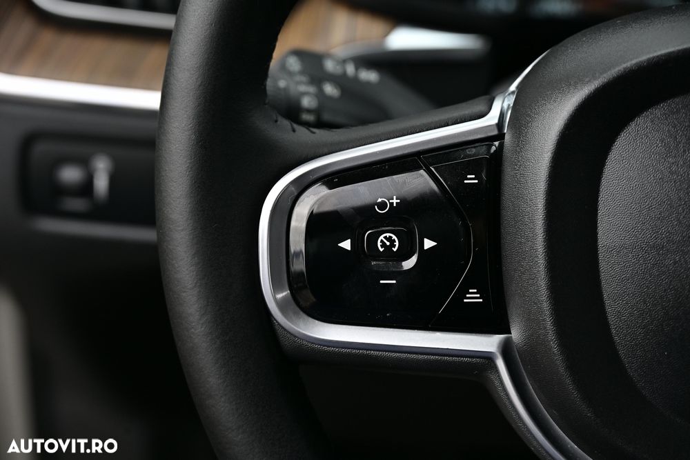 Volvo XC 60 D4 AWD Geartronic Inscription - 27