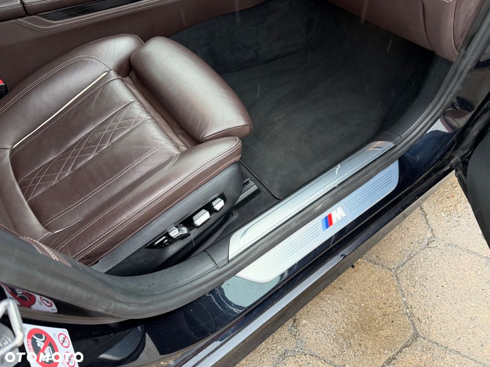 BMW Seria 7 740d xDrive - 25