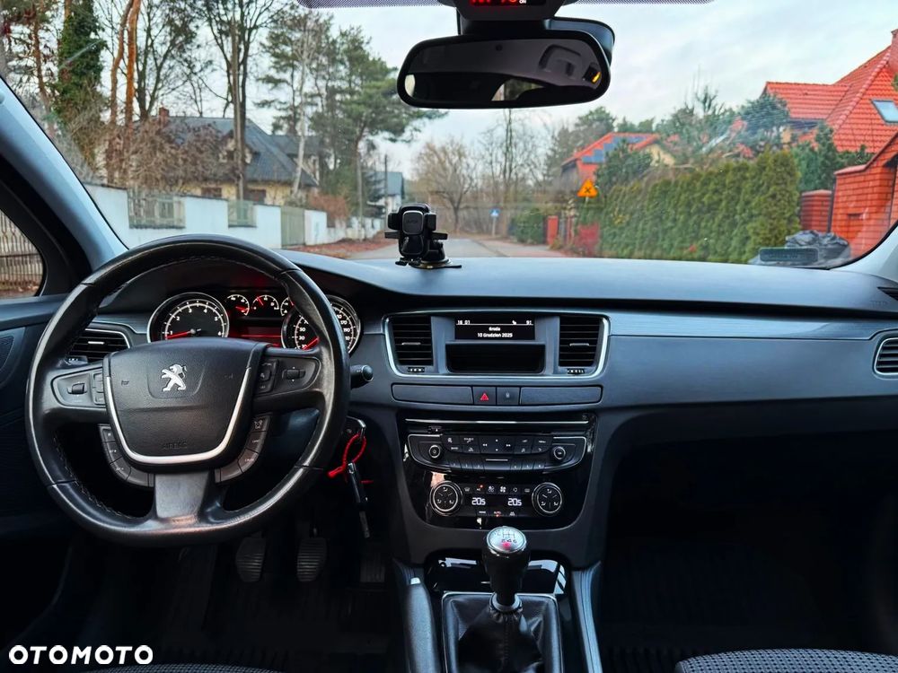 Peugeot 508 1.6 T Allure - 23