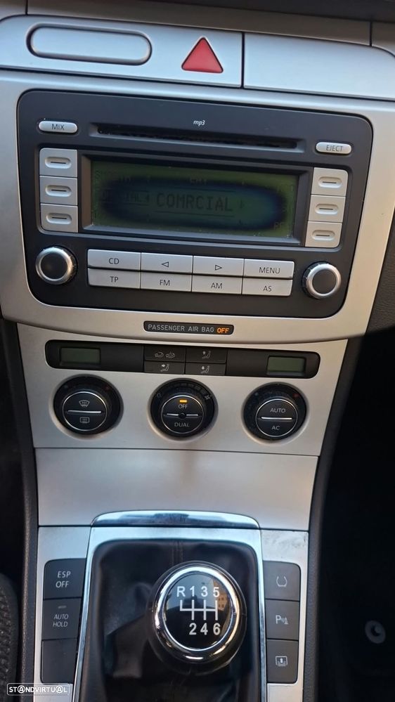 VW Passat 2.0 TDI Confortline - 15