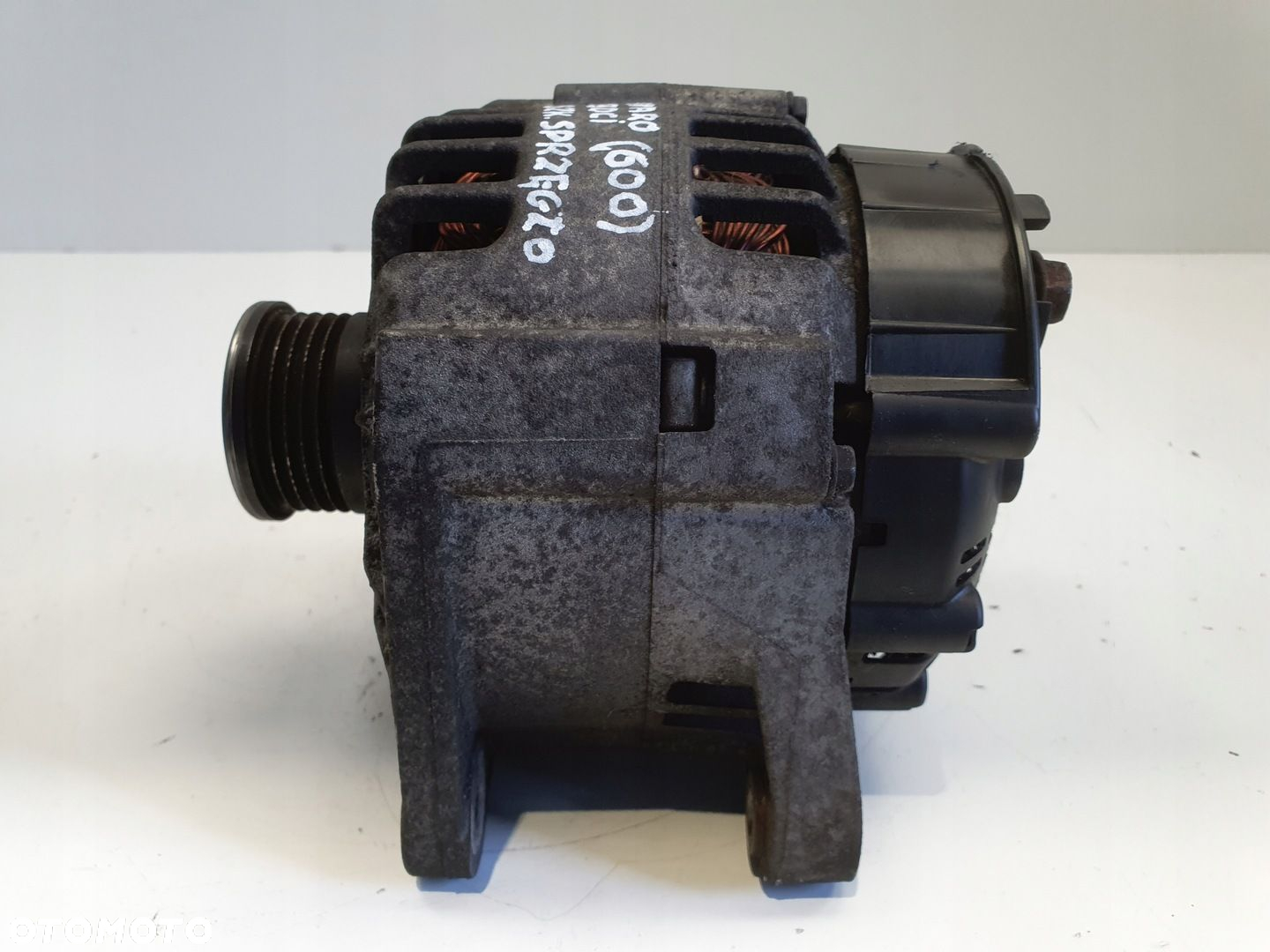 Opel Vivaro 1.9 DCI ALTERNATOR valeo 8200538815 - 5