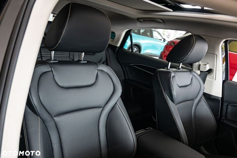 Bestune B70 2.0T Elegance - 12