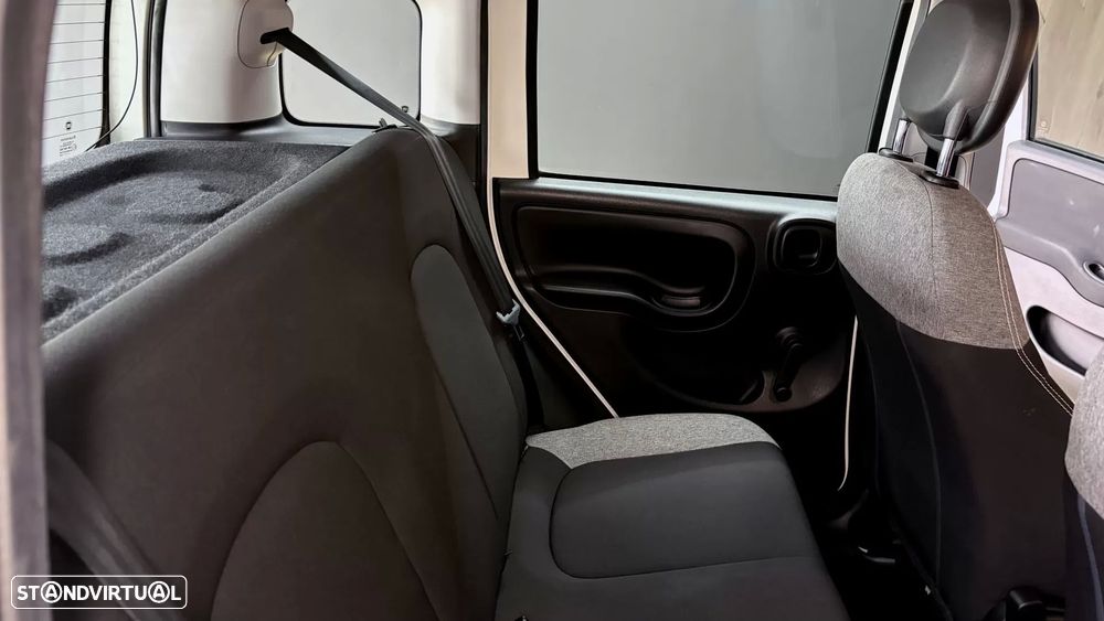 Fiat Panda 1.0 Hybrid City - 32