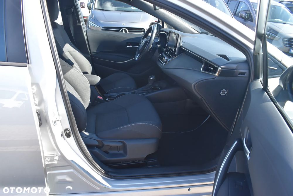 Toyota Corolla 2.0 Hybrid Comfort - 17
