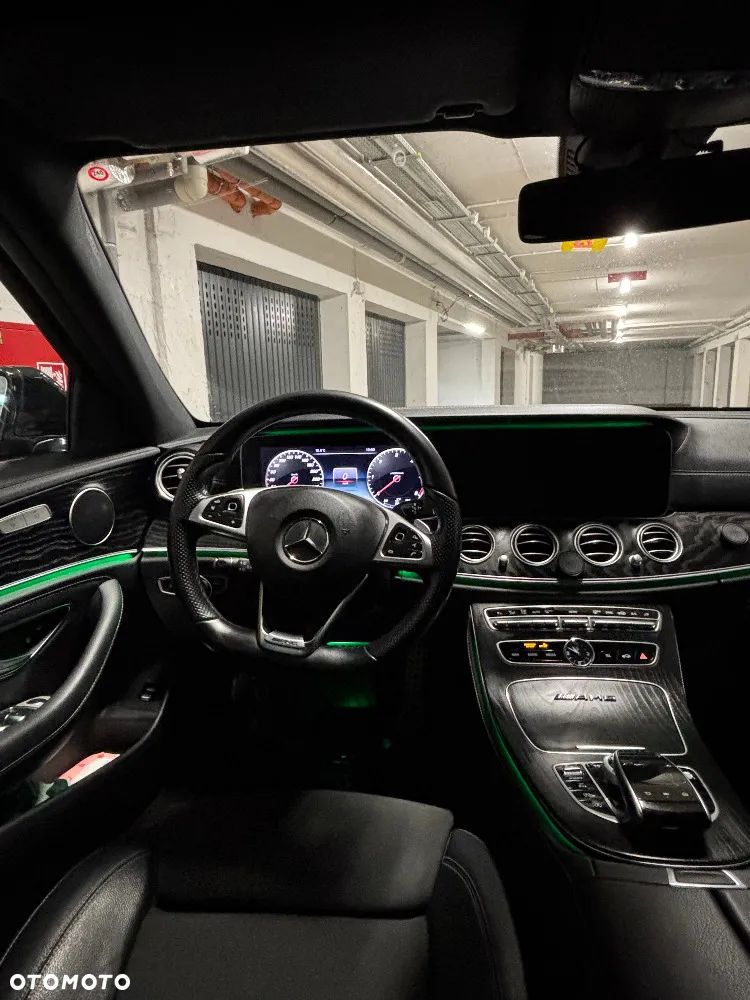 Mercedes-Benz Klasa E 220 d 4-Matic 9G-TRONIC - 6