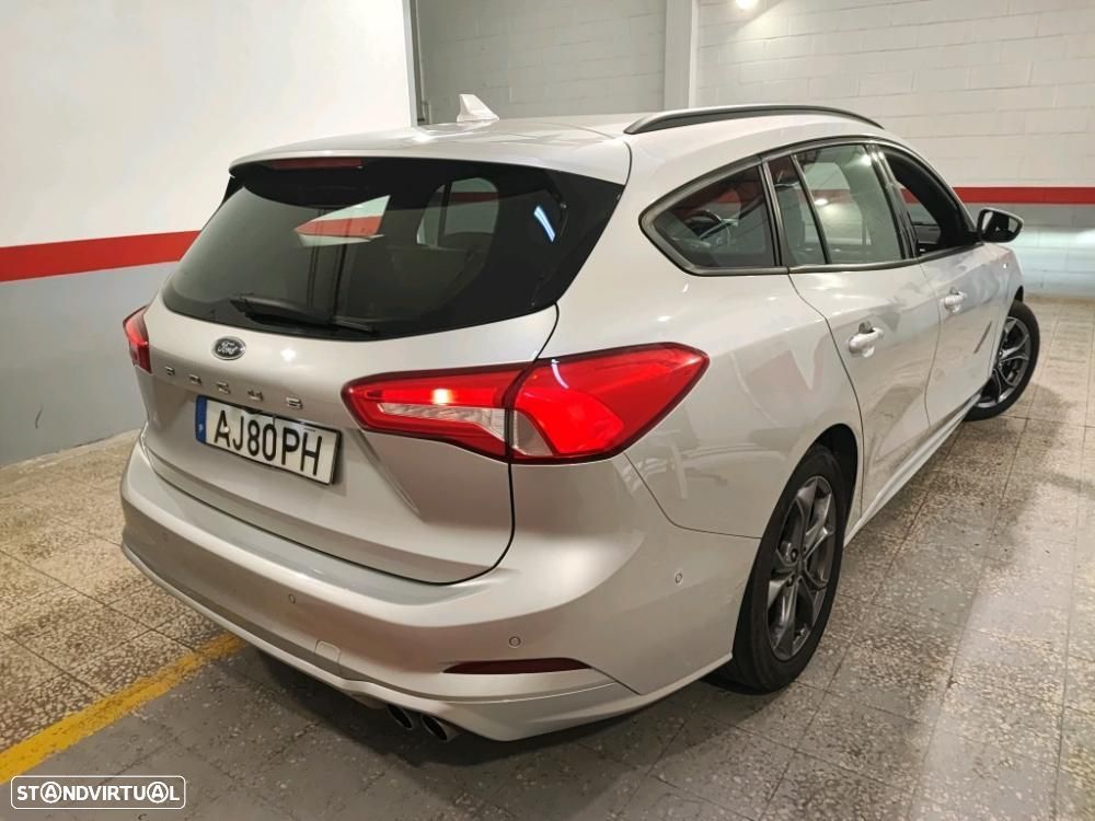 Ford Focus 1.5 TDCi ECOBlue ST-Line - 4