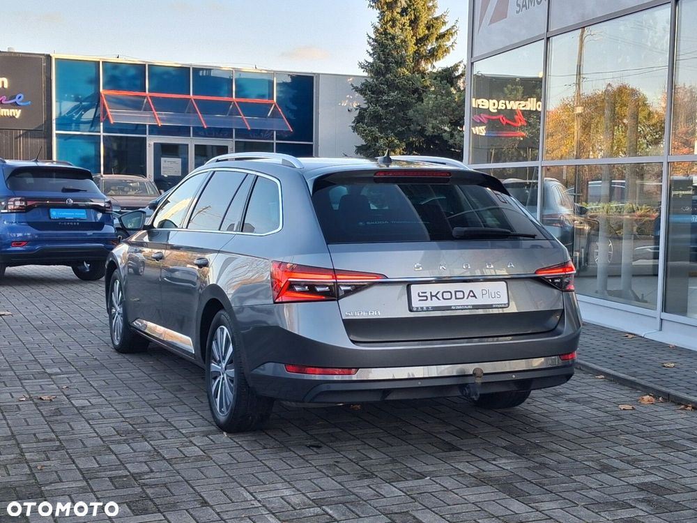 Skoda Superb 2.0 TSI Style DSG - 40