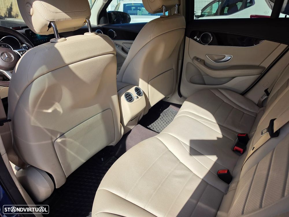 Mercedes-Benz GLC 220 d Coupé 4Matic - 4