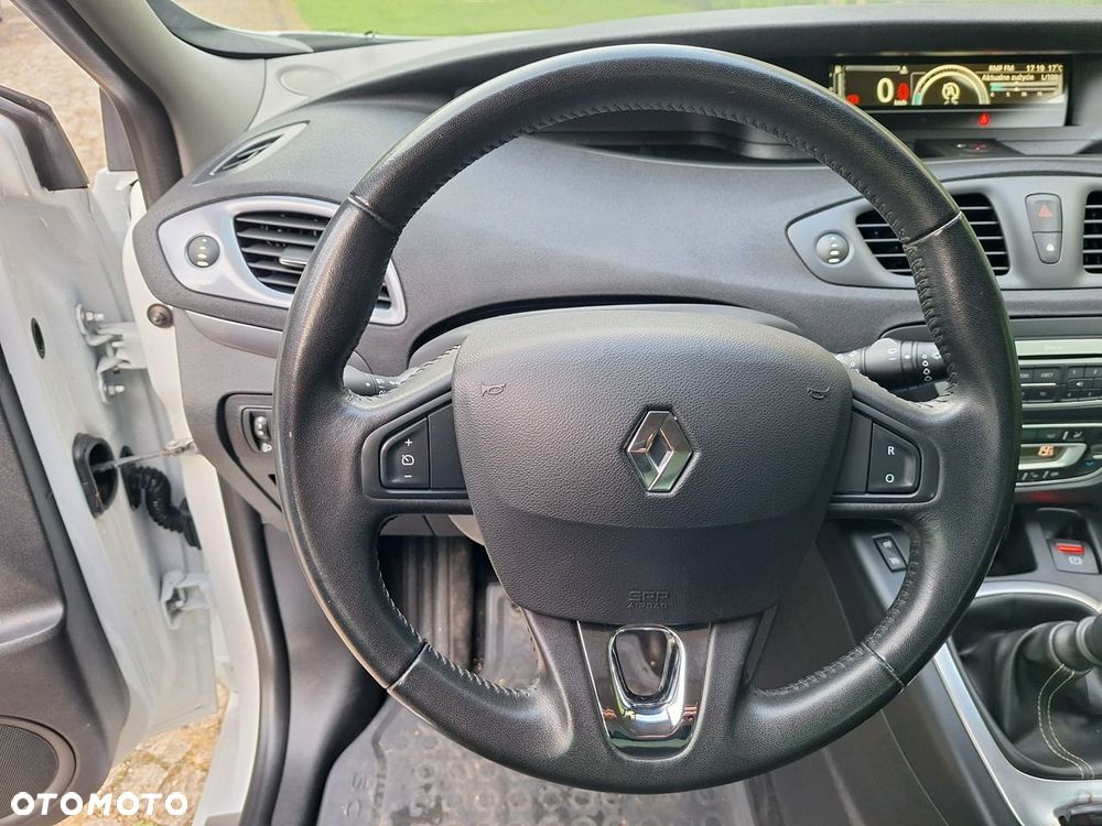 Renault Scenic - 11