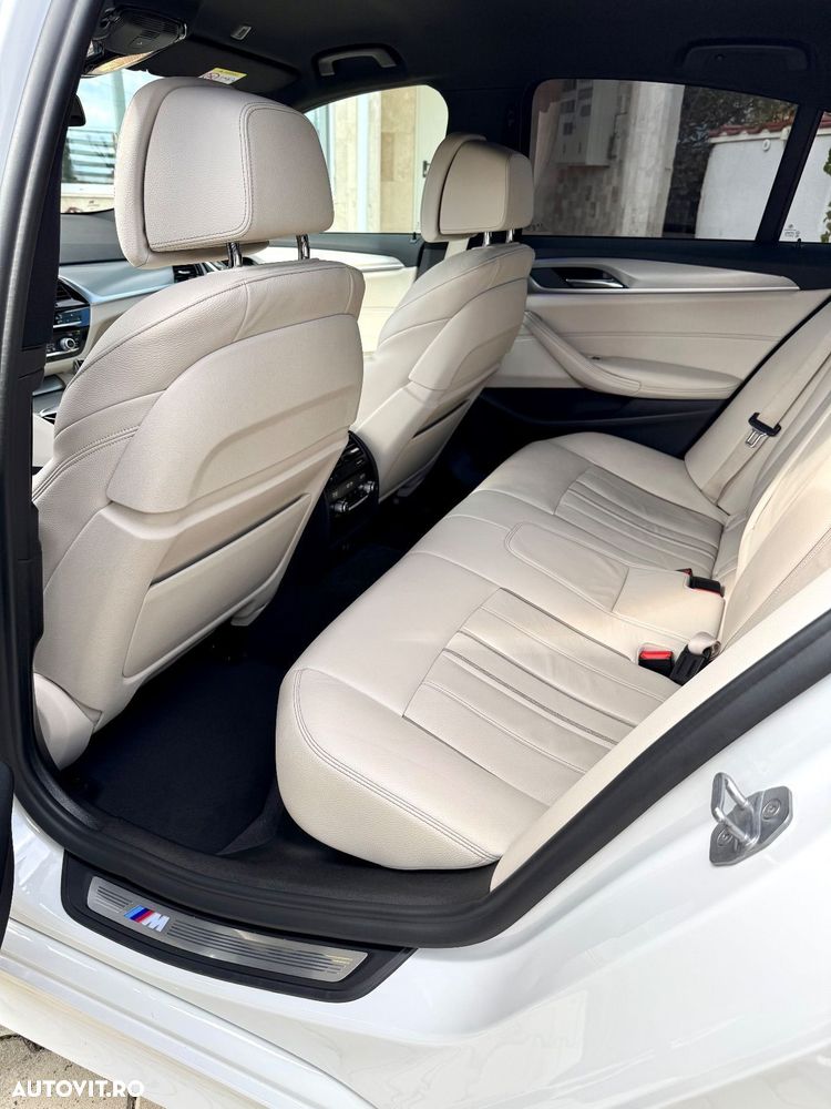 BMW Seria 5 530e Aut. M Sport Edition - 7