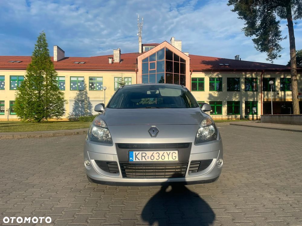 Renault Scenic - 1