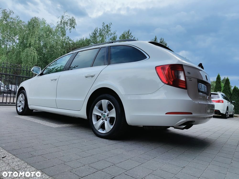 Skoda Superb 2.0 TDI Green tec Ambition - 31