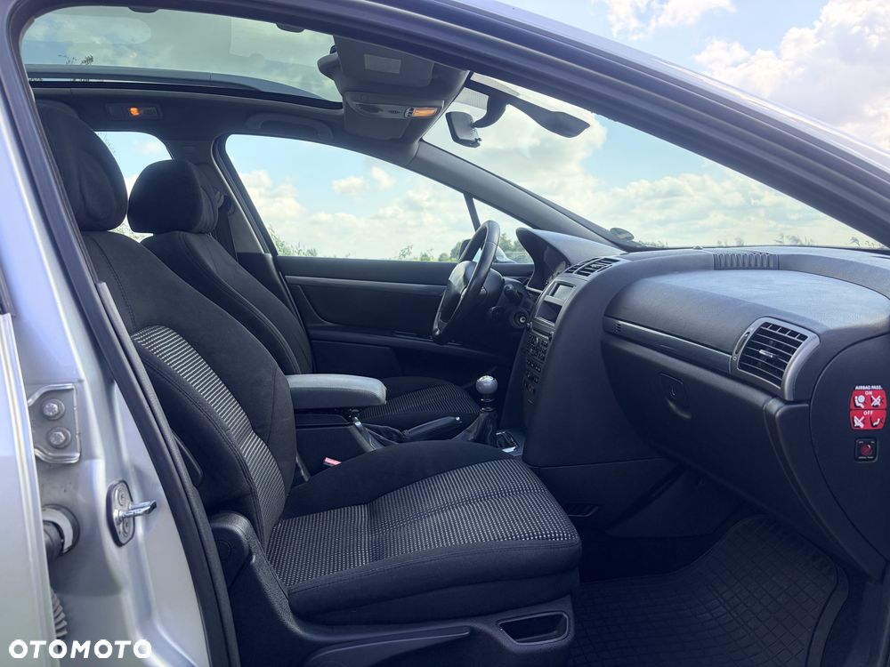 Peugeot 4007 - 5