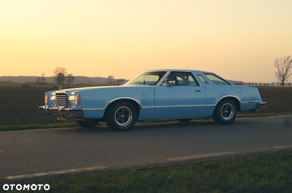 Ford Thunderbird - 7
