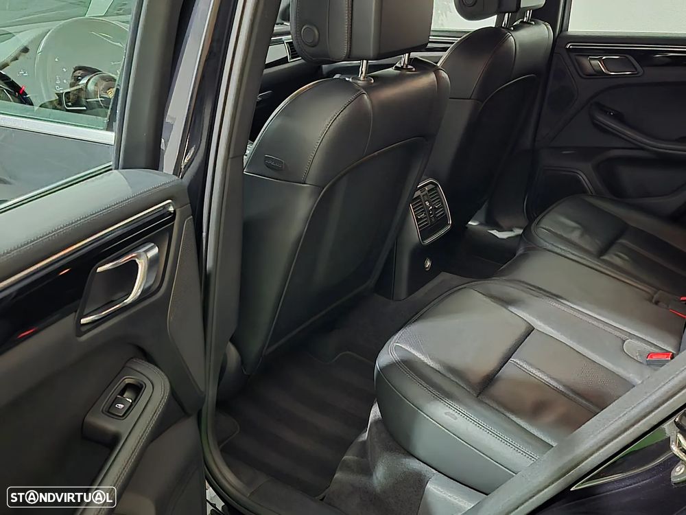 Porsche Macan S - 33