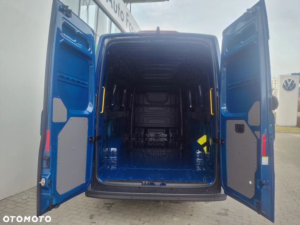 Volkswagen Crafter - 12
