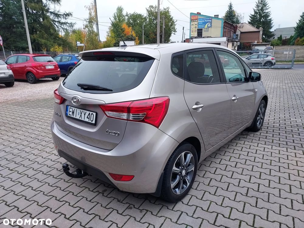 Hyundai ix20 1.6 Comfort - 4