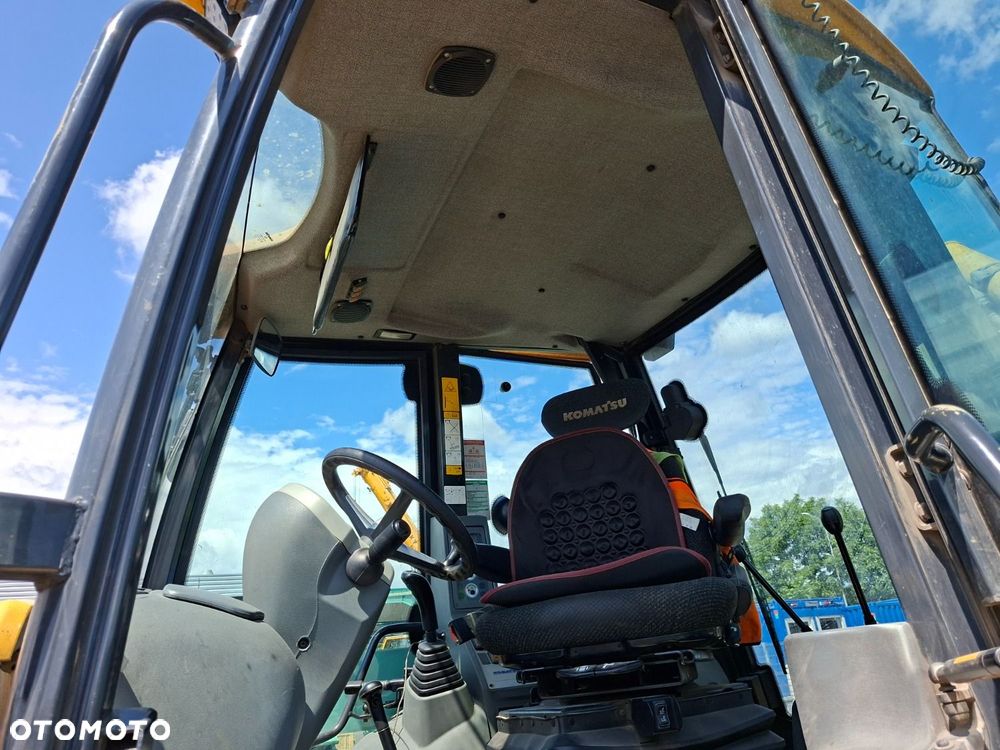 Komatsu Wb93R 4X4 - 11