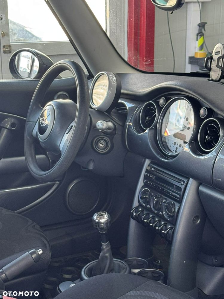 MINI ONE - 5