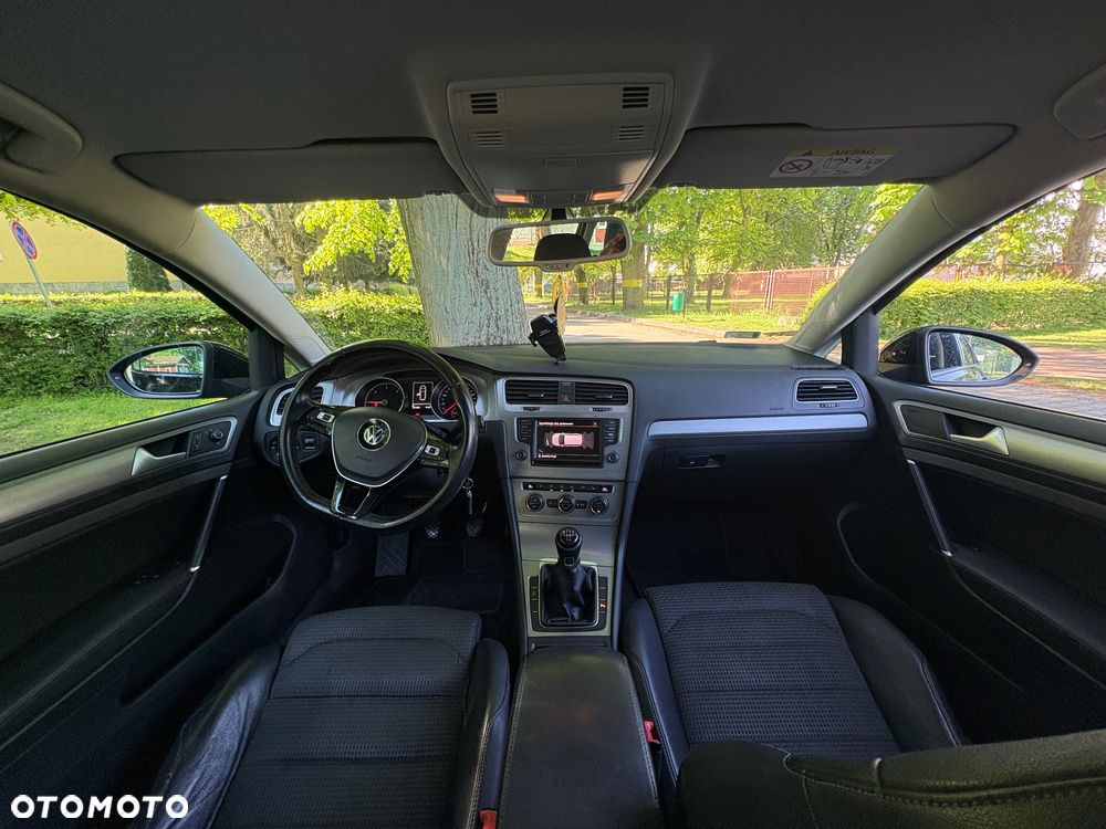 Volkswagen Golf 1.6 TDI BMT Comfortline - 17