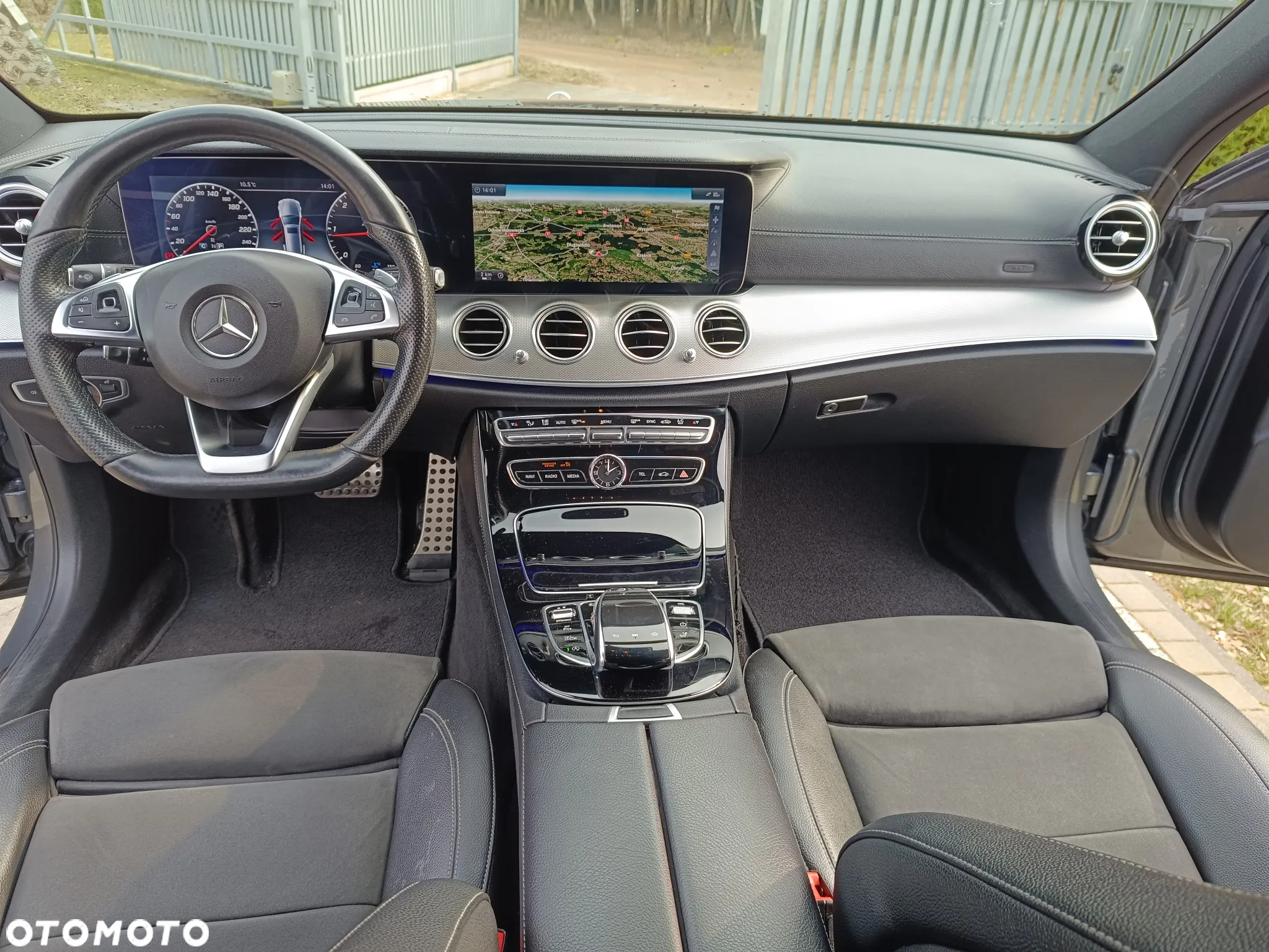 Mercedes-Benz Klasa E 220 d T 9G-TRONIC AMG Line - 15
