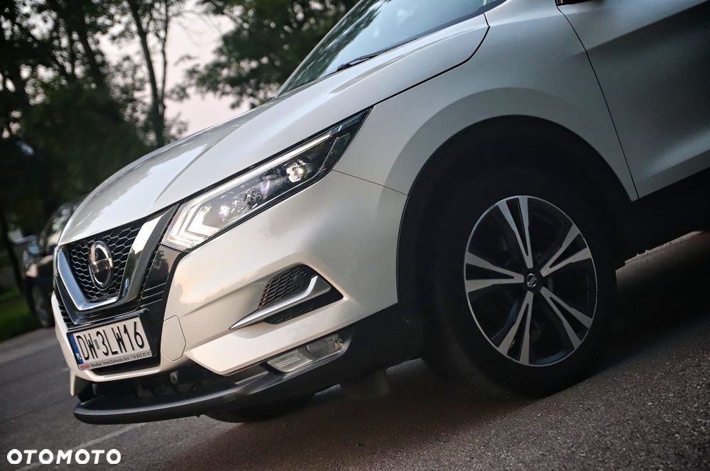 Nissan Qashqai 1.3 DIG-T N-Connecta EU6d - 7