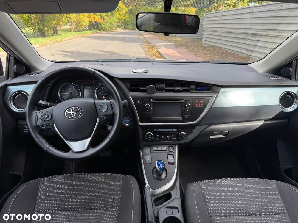 Toyota Auris 1.8 HSD Luna - 6