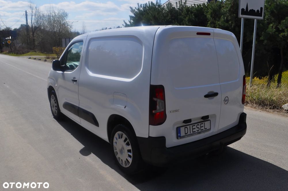 Opel COMBO E - 4