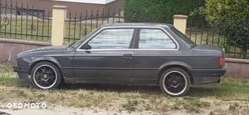 BMW Seria 3 318i Cabriolet - 14