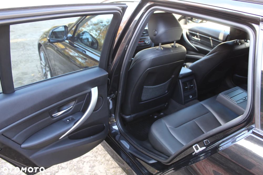 BMW Seria 3 - 18